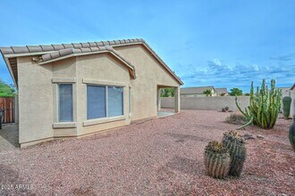 17149 W Saguaro Ln in Surprise, AZ - Building Photo - Building Photo