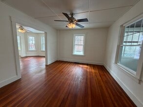 78 Central St in Brattleboro, VT - Foto de edificio - Building Photo