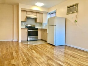 14-18-18 117th St in Queens, NY - Building Photo - Building Photo