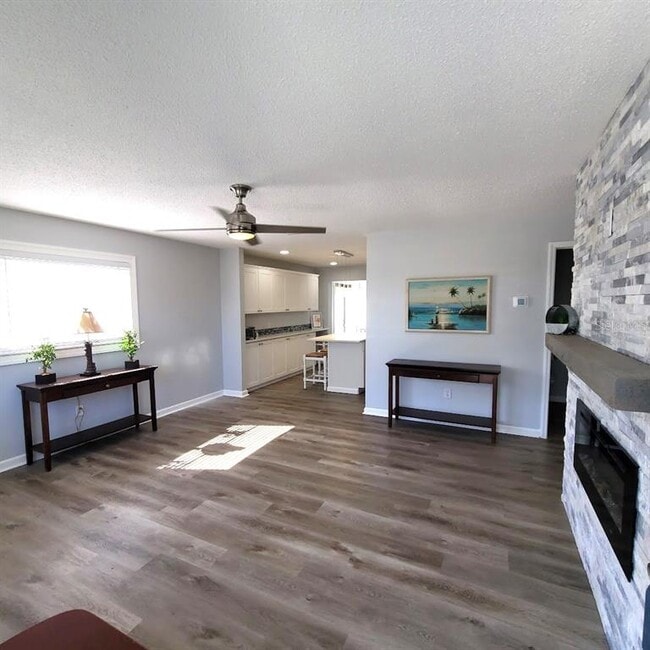 4470 Mainlands Blvd W in Pinellas Park, FL - Building Photo - Building Photo