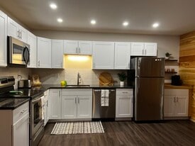 1 Addys Way, Unit 1 in Belfast, ME - Building Photo