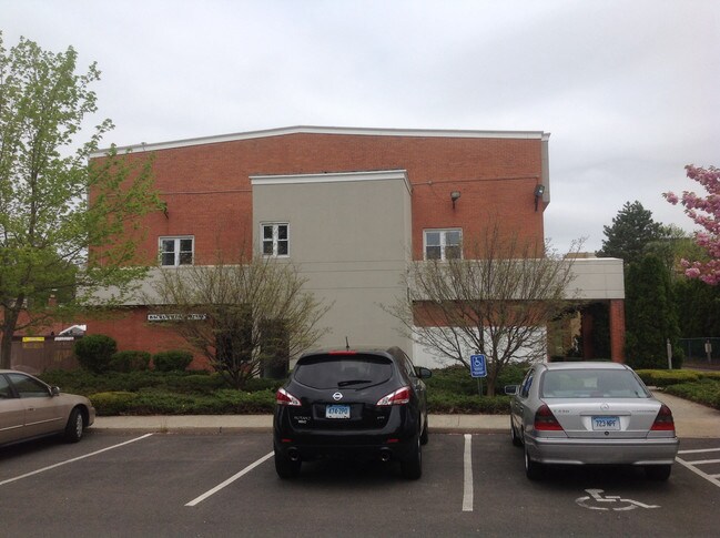 1212 Whitney Ave in Hamden, CT - Building Photo - Other