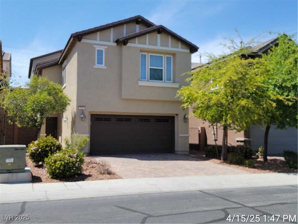 7327 Brisbane Hills St in Las Vegas, NV - Foto de edificio