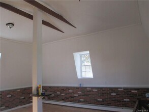 17 Van Houten St-Unit -1 in Haverstraw, NY - Building Photo - Building Photo