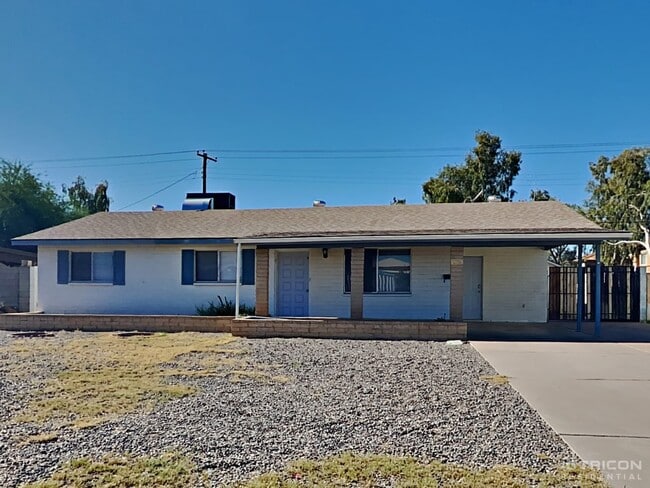 property at 1649 W Pueblo Ave