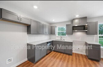 8715 Bertwood St in Houston, TX - Building Photo - Building Photo
