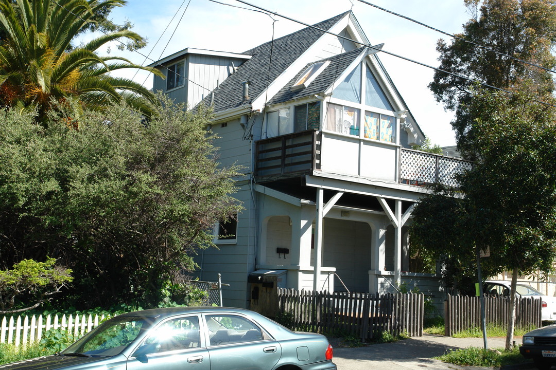 1615-1617 Addison St in Berkeley, CA - Foto de edificio