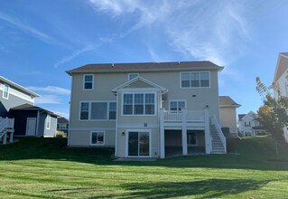 2738 Kittansett Dr in Okemos, MI - Building Photo - Building Photo