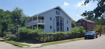 4 Orchard Square in Caldwell, NJ - Building Photo - Building Photo
