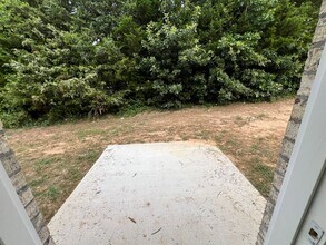 1060 S Mission Ave in Bolivar, MO - Building Photo - Building Photo