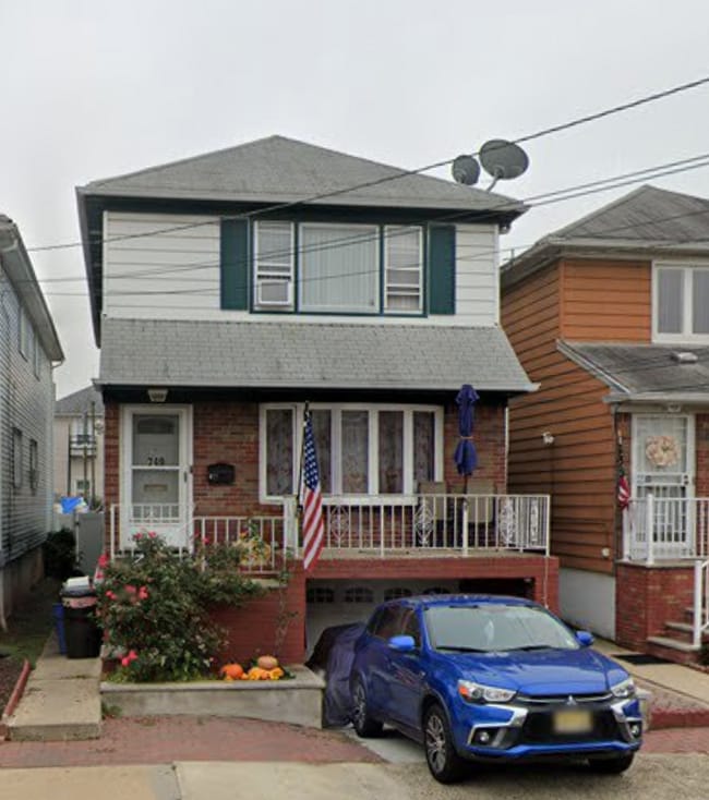 property at 749 Cleveland Ave