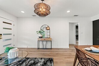 5602 Joe Sayers Ave in Austin, TX - Building Photo - Building Photo