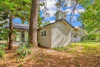 838 W 3rd Ave in Red Springs, NC - Building Photo - Building Photo