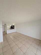 911 NE 209th Terrace in Miami, FL - Building Photo - Building Photo