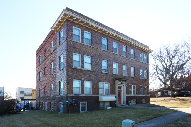 933 18th St in Des Moines, IA - Foto de edificio - Building Photo