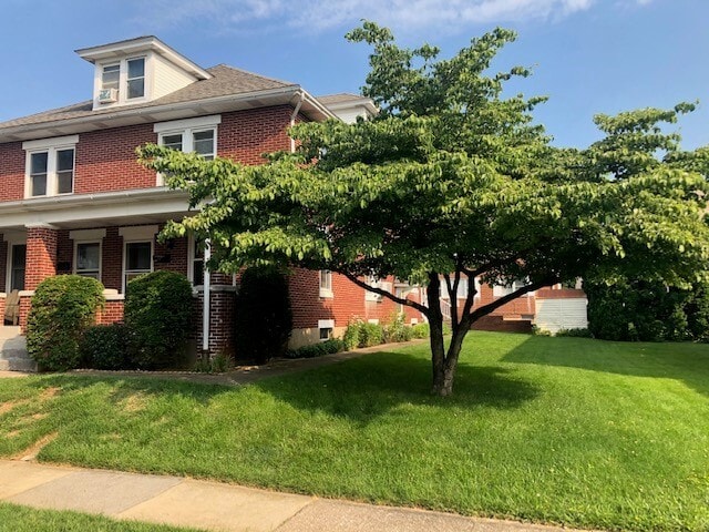 227 W Caracas Ave in Hershey, PA - Foto de edificio - Building Photo