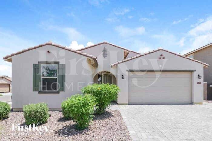 13581 N 141st Ln in Surprise, AZ - Building Photo