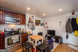619 S 16th St-Unit -3R in Philadelphia, PA - Building Photo - Building Photo