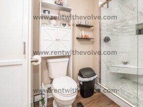 19 Stone Bridge Dr in Winchester, IN - Building Photo - Building Photo