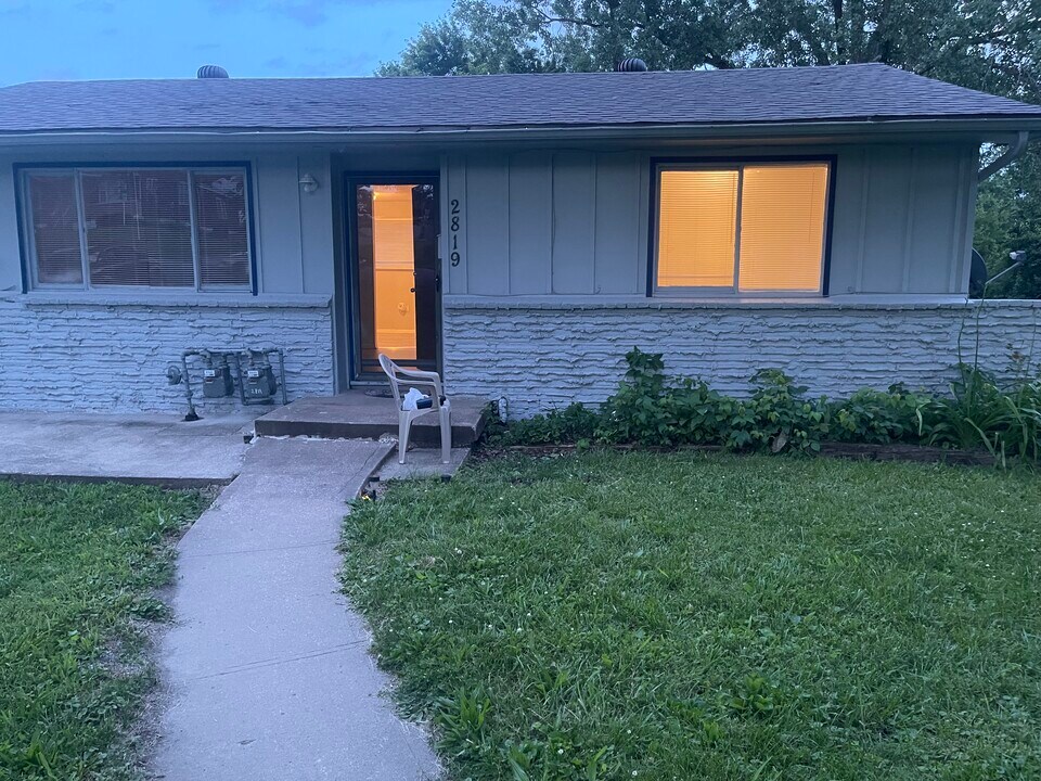 2819 N 46th St in Kansas City, KS - Building Photo