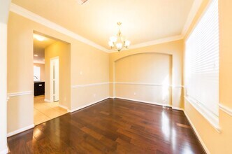 6819 Lavington Way in Sugar Land, TX - Building Photo - Building Photo