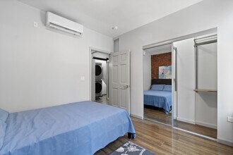 232 1st St, Unit 1 in Jersey City, NJ - Building Photo - Building Photo