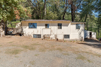 4410 Lake County Hwy in Calistoga, CA - Building Photo - Building Photo