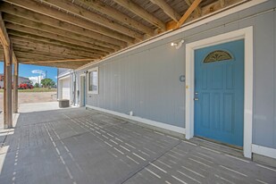 407 Corona Ave in Wiggins, CO - Building Photo