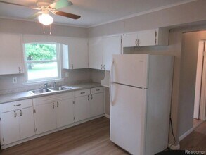 20284 Melrose St in Southfield, MI - Building Photo - Building Photo