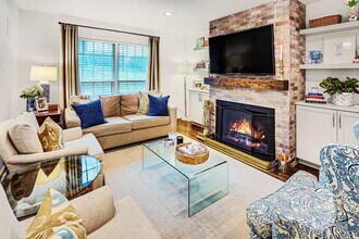 157 Maribeau Square NW in Atlanta, GA - Building Photo - Building Photo