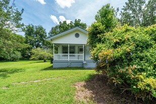 106 Midway Dr in Hueytown, AL - Building Photo