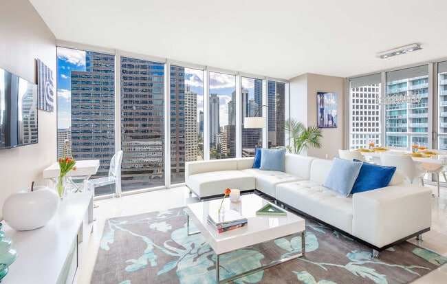 485 Brickell Ave in Miami, FL - Building Photo - Building Photo