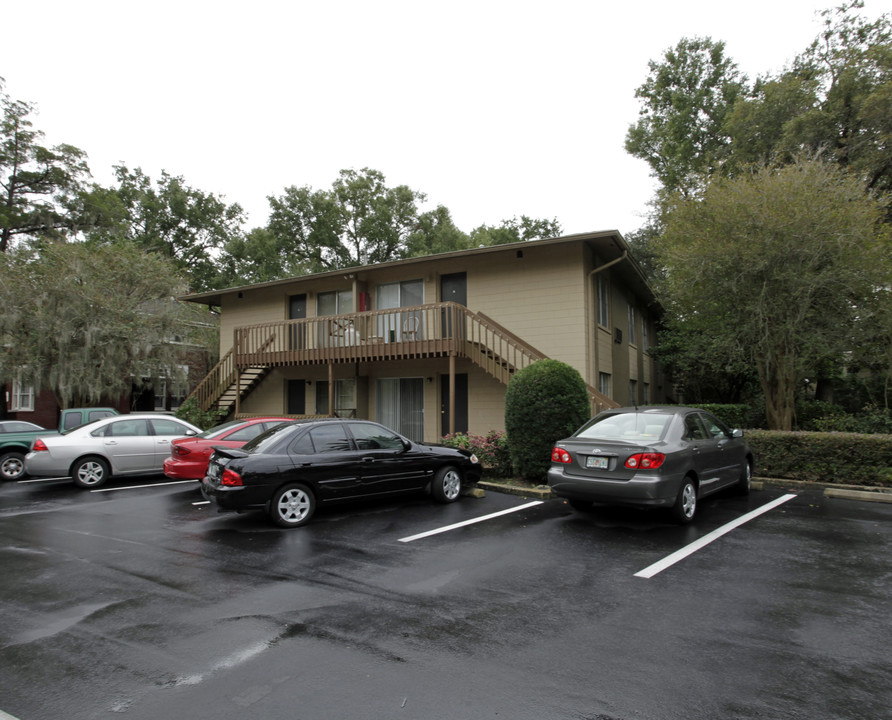 Lake Lucerne Towers in Orlando, FL - Building Photo