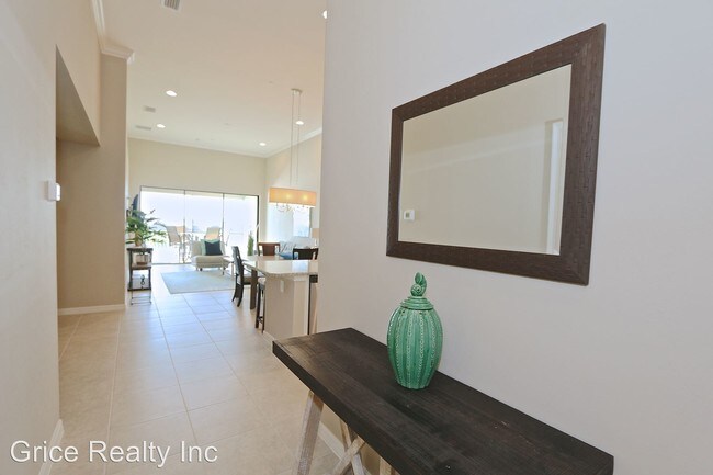 9373 Pocida Ct-Unit -#203 in Naples, FL - Building Photo - Building Photo