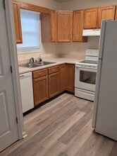 138 Crestview Dr, Unit A in Franklin, KY - Building Photo - Building Photo