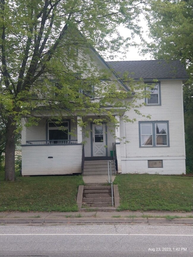 property at 4025 E Superior St