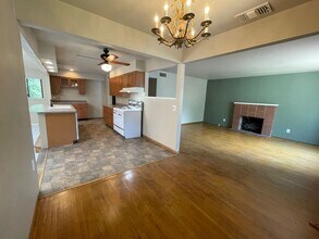 7200 Sunset Ave in Fair Oaks, CA - Foto de edificio - Building Photo