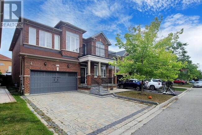 41 Amaranth Crescent in Brampton, ON - Building Photo - Building Photo