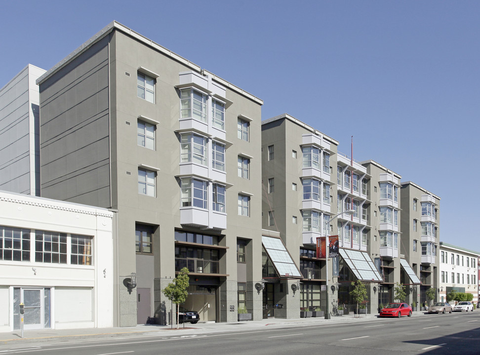 Westbrook Plaza in San Francisco, CA - Building Photo