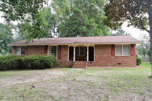 55 Harrell St in Sumter, SC - Building Photo