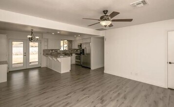 2917 Leo St in Kingman, AZ - Building Photo - Building Photo