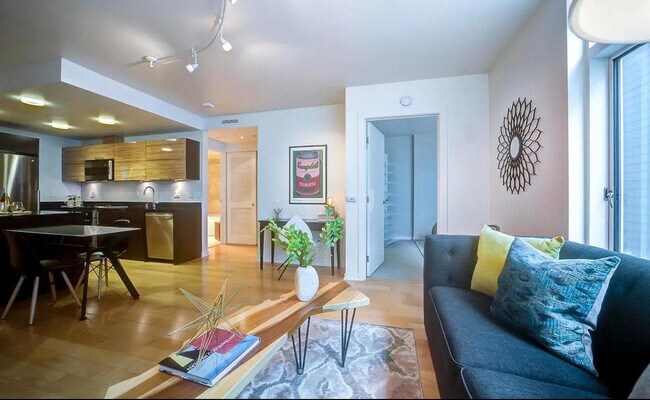 829 Folsom St, Unit 406 in San Francisco, CA - Foto de edificio - Building Photo