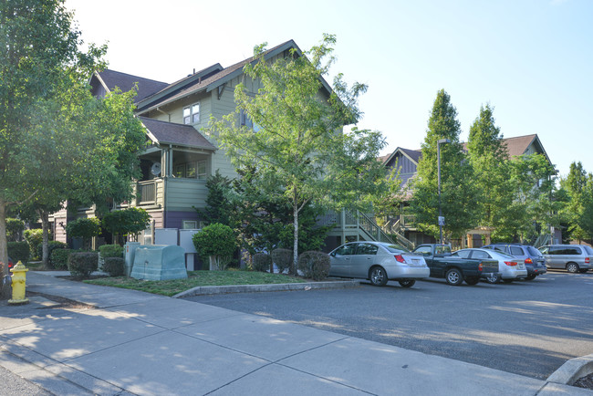 The MEWS at Cascadia Village in Vancouver, WA - Building Photo - Building Photo