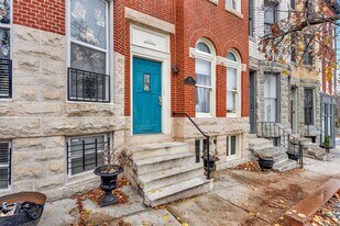 212 E Chase St in Baltimore, MD - Building Photo