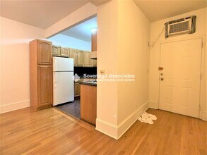 306 W 106th St-Unit -1F in New York, NY - Foto de edificio - Building Photo