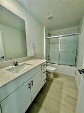 8828 Bay Leaf Dr in Parrish, FL - Building Photo - Building Photo