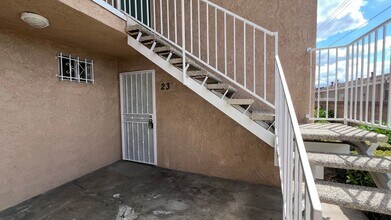 Walker Gardens in Buena Park, CA - Building Photo - Building Photo