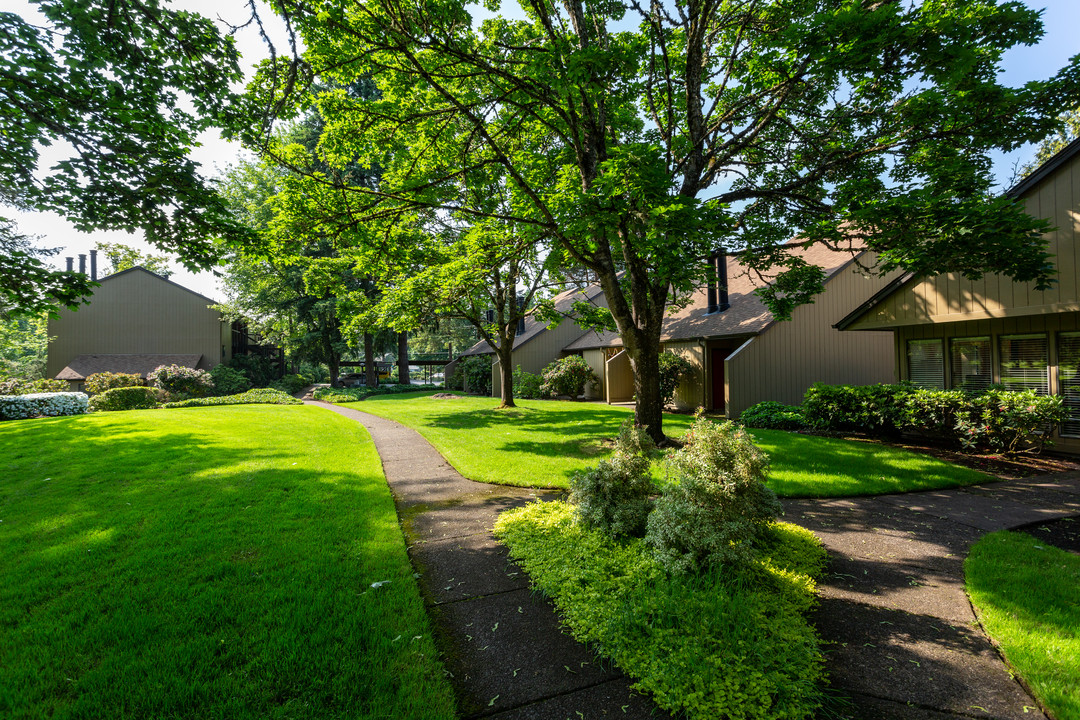 Northgreen Apartments in Eugene, OR - Building Photo