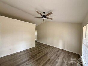 313 N Providence St in Waxhaw, NC - Foto de edificio - Building Photo