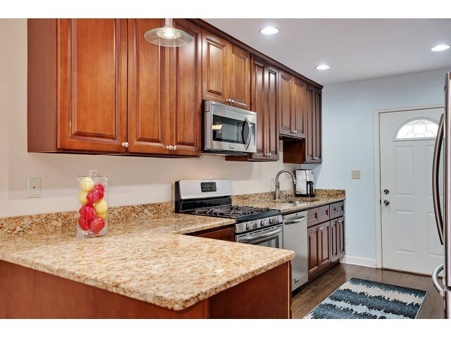 1937 W Race Ave-Unit -2 in Chicago, IL - Building Photo - Building Photo